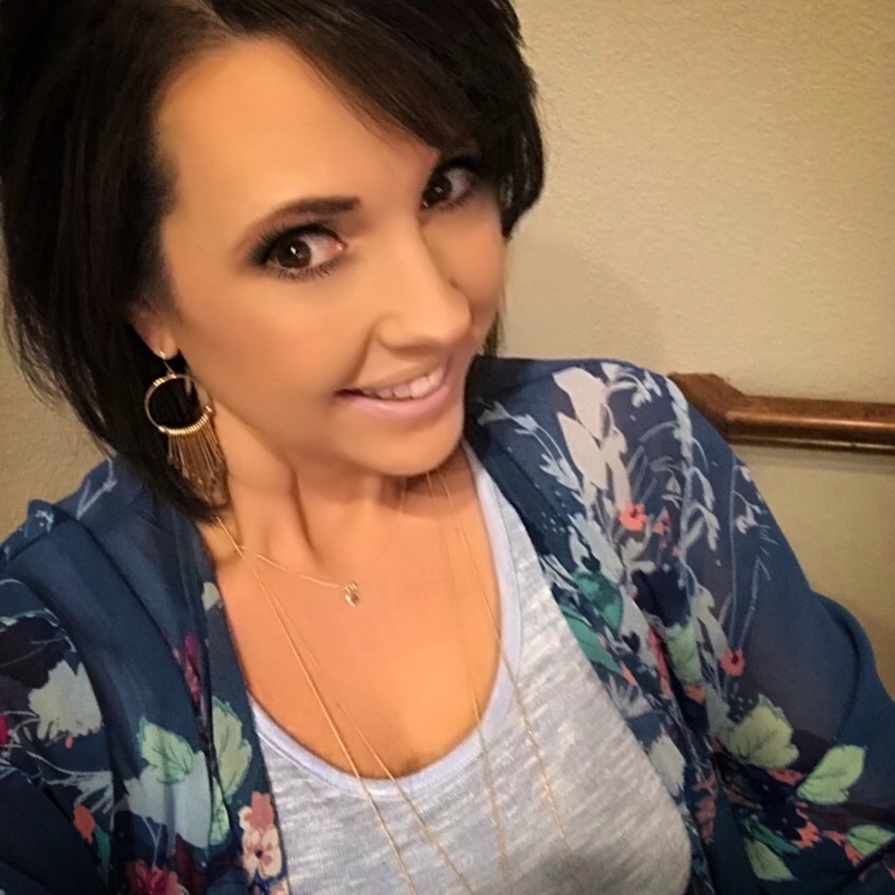 Meet your Posher, Tiffany